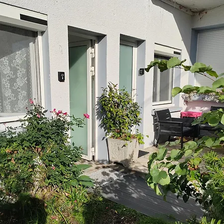 Independant, 1 Lit Deux Personnes Et 1 Appoint Piscine Jardin Direct Gare Aeroport Et Jardin Lejlighed Toulouse