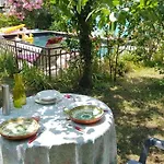 Indépendant, Deux Personnes, Clair Et Sympa Appartamento