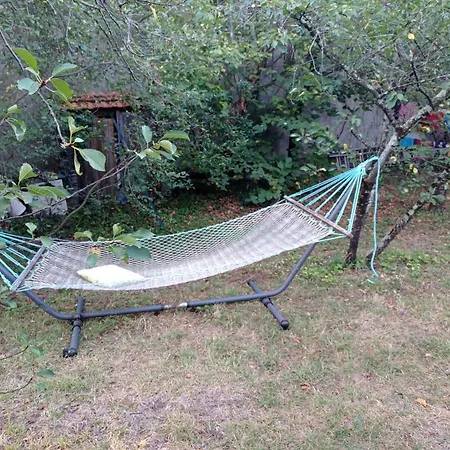Apartment Independant, 1 Lit Deux Personnes Et 1 Appoint Piscine Jardin Direct Gare Aeroport Et Jardin Toulouse