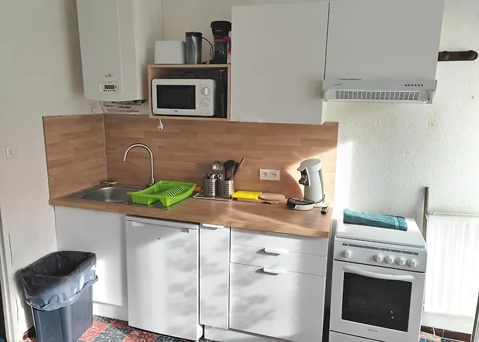 アパート Independant, 1 Lit Deux Personnes Et 1 Appoint Piscine Jardin Direct Gare Aeroport Et Jardin *